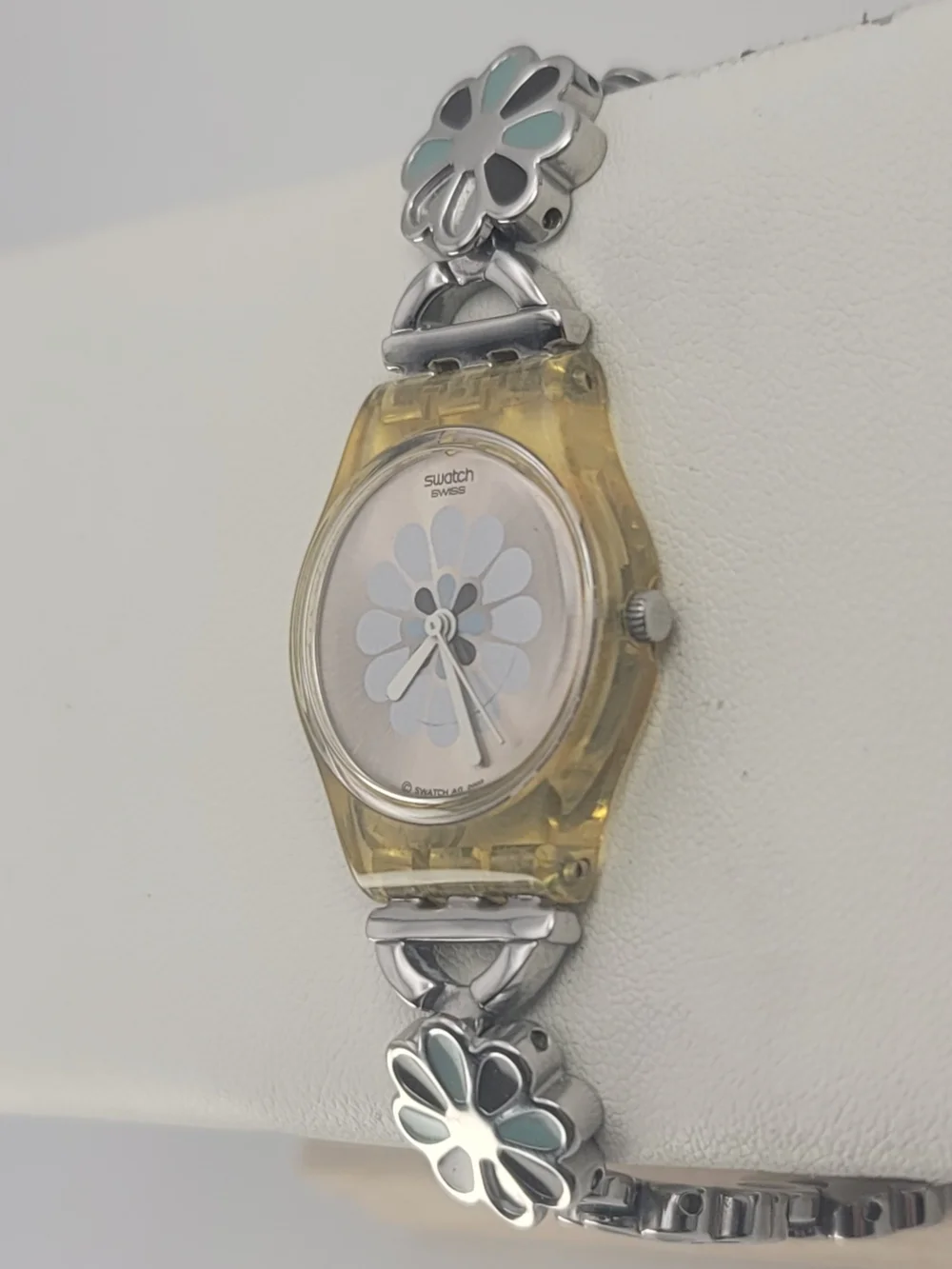 Vintage Swatch Daisy Touch LK245G Ladies Floral Dial Bracelet Watch 2003
